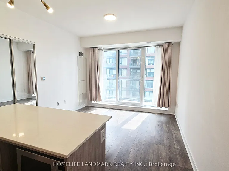 130 River St #705 — Photo 8