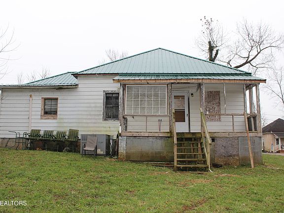 4th image of 9329 Tipple Ln