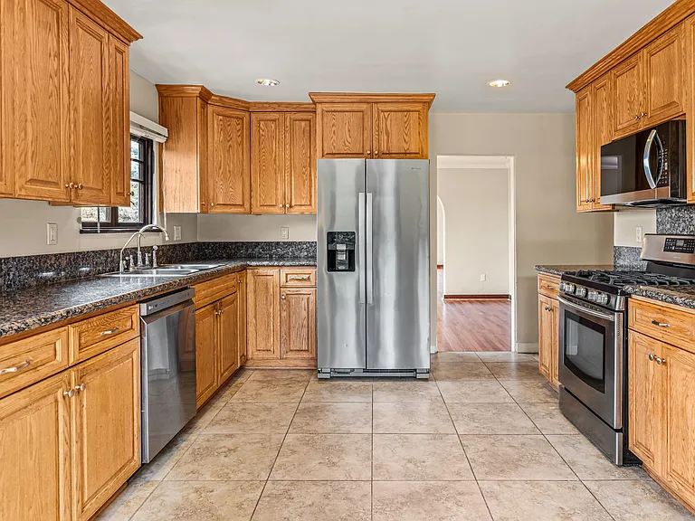 787 Manzanita Dr — Photo 11