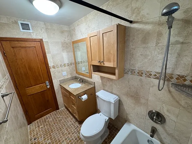 801 NW 14th Ct — Photo 42