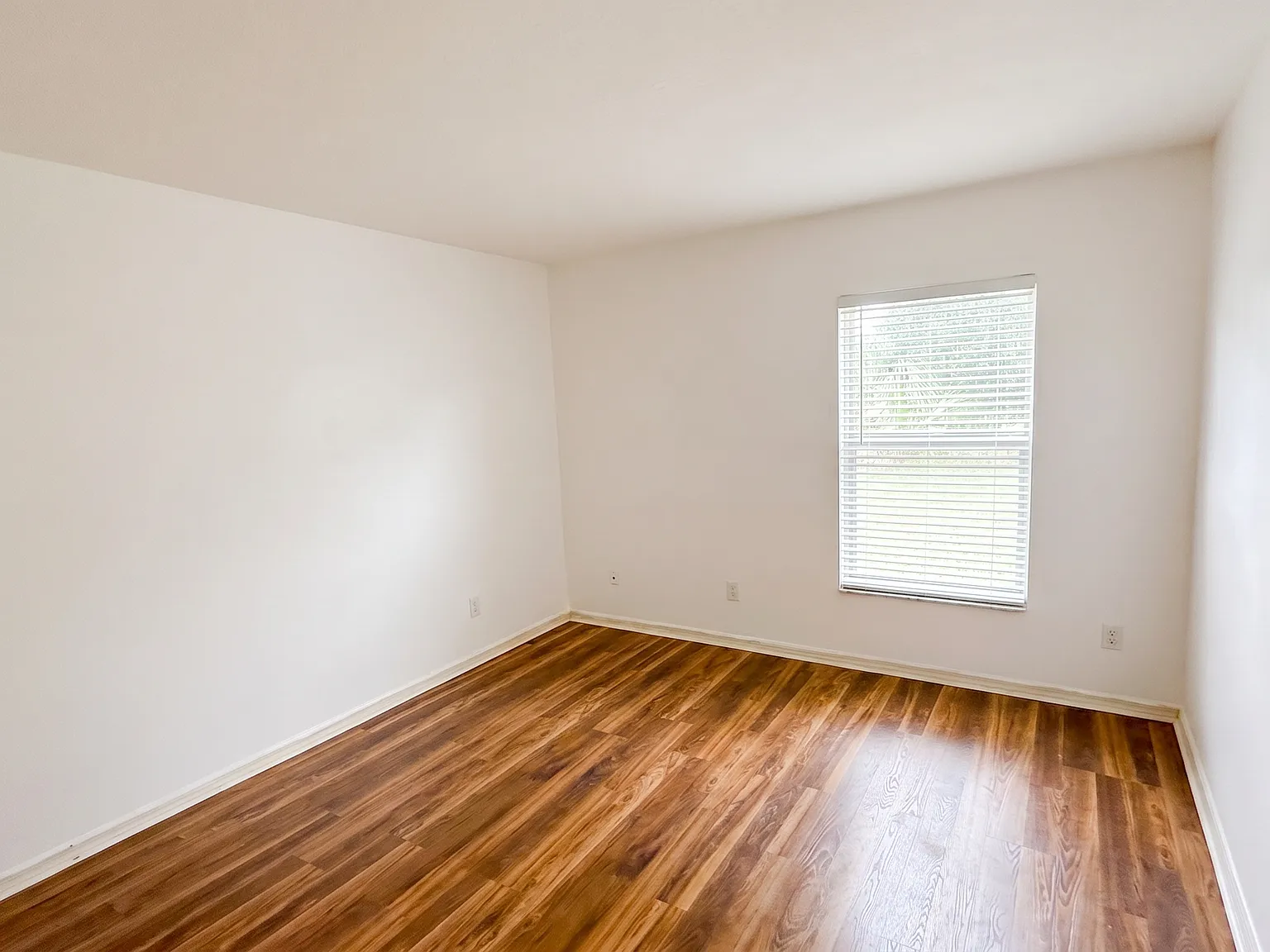 1481 Southwest Algardi Lane - 1 — Photo 3