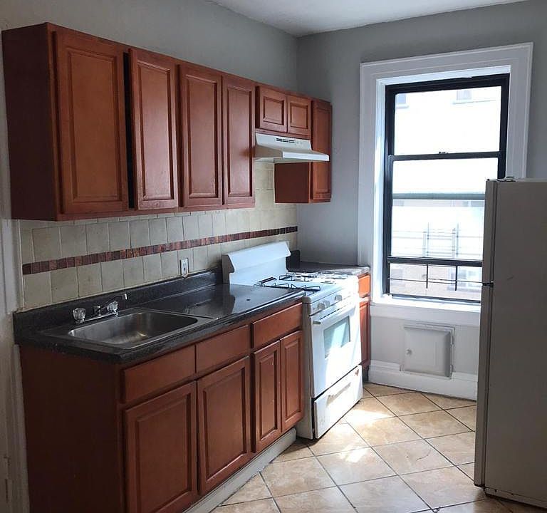 1st image of 46 S Munn Ave #308