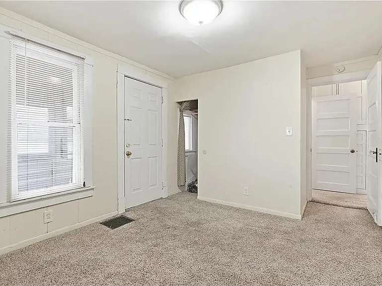 614 Alabama St — Photo 10