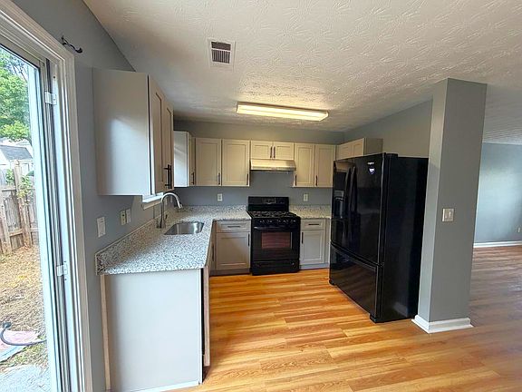 2nd image of 460 Spring Head Ct