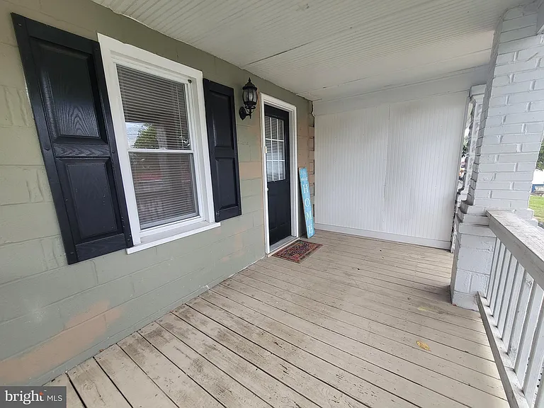 235 Millwood Ave — Photo 6