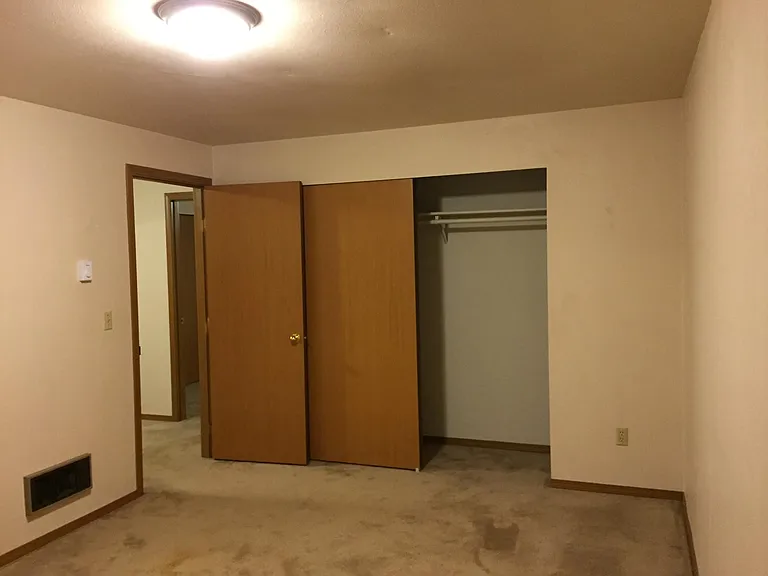2713 SE Sedgwick Rd — Photo 9