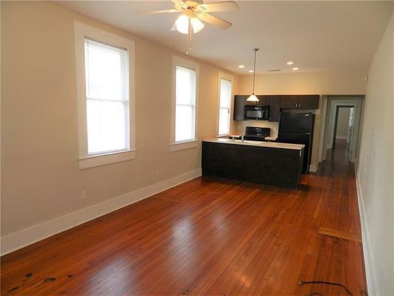 4th image of 4521 S Roman St