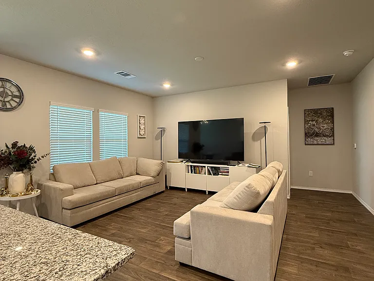 5704 Berriweather Dr — Photo 1