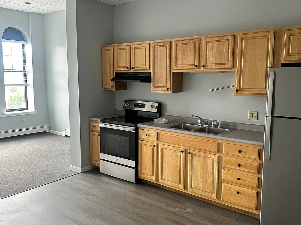 22 Park St #6