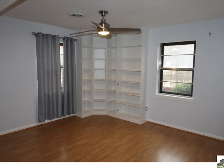204 Oak St — Photo 19