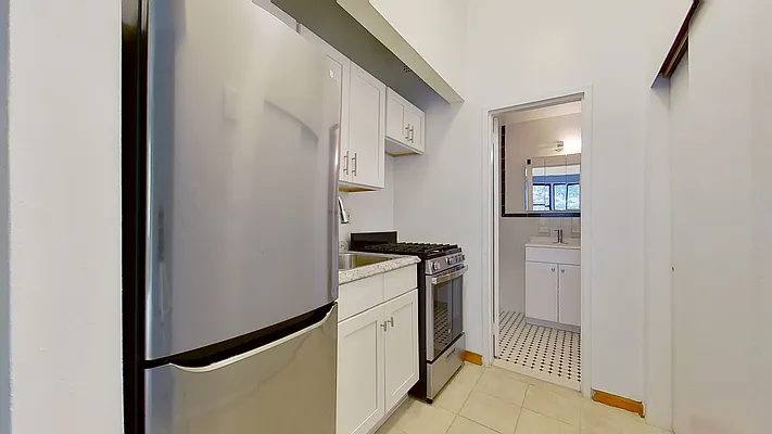 Rented by Compass | media 19