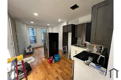 838 Freeman St Photo 1