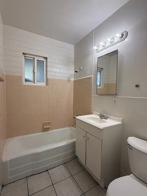 1 bed, 500 sqft, $999 — Photo 4