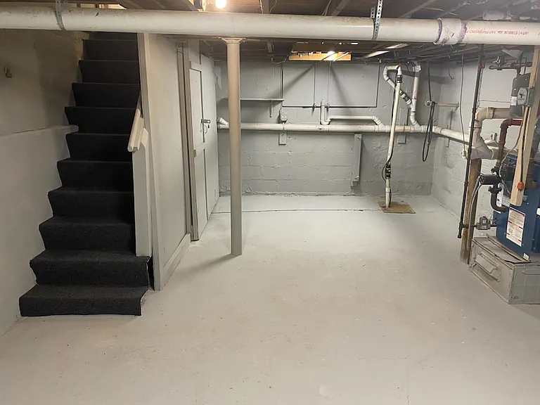 9100 Main St #4 — Photo 21