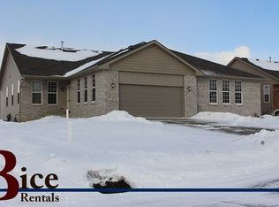 6462 Harvest Ln, Machesney Park, IL 61115