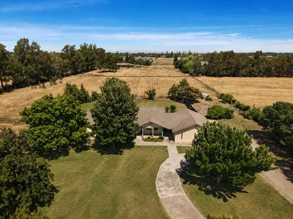 11220 N Golfview Rd, Lodi, CA 95240