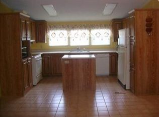 1039 Redbud Ln, Oxford, NC 27565