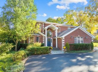 1532 Sheridan Rd, Highland Park, IL 60035