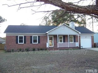 5901 Rehoboth Rd, Hope Mills, NC 28348