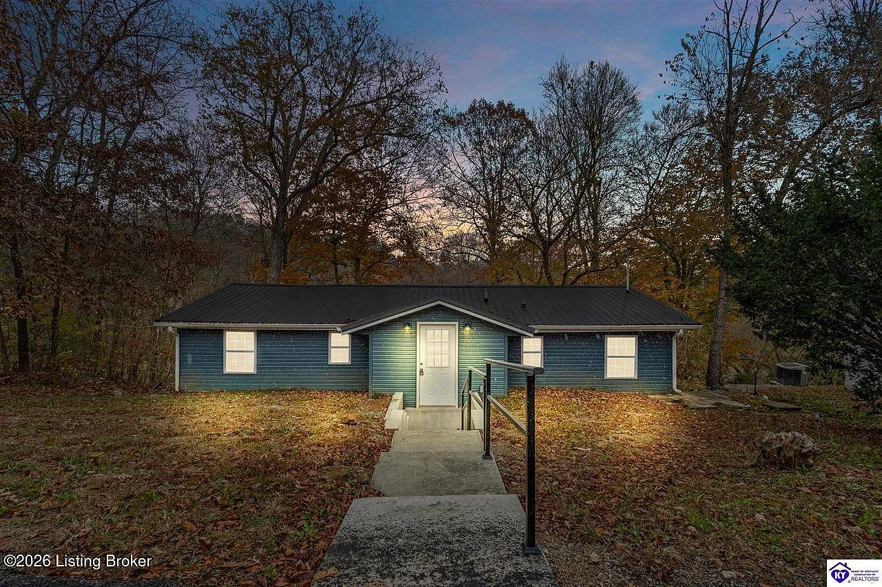 3227 Centerview Rough River Ln photo 1
