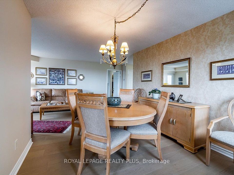 25 Kingsbridge Garden Cir Mississauga, ON, L5R4B1 Apartments for Rent