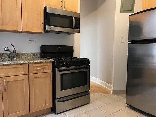 Rented by Beekman Street Realty | media 5