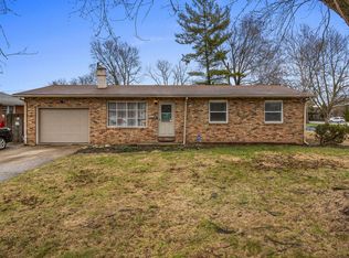 1502 Powers Ln, Champaign, IL 61821