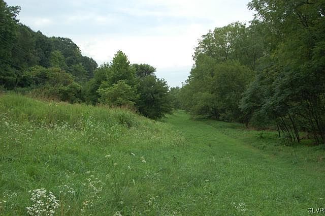 1st image of Richmond Road Lower Mount Bethel Twp