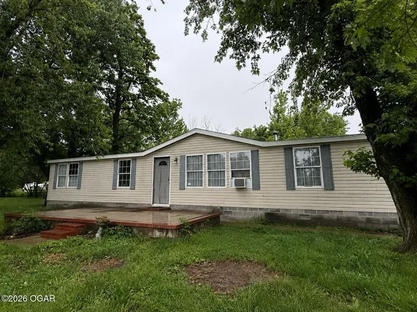 461 John St, Waco, MO 64832