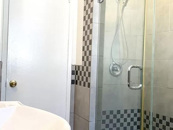 5th image of 1206 N Hayworth Ave APT 8