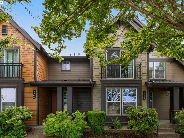 7308 NE Cherry Dr Unit 613, Hillsboro, OR 97124