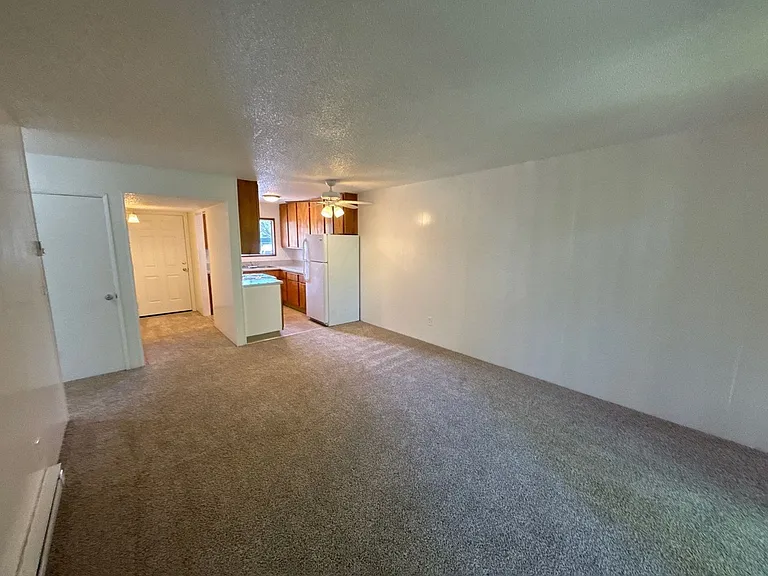 528 SW Levens St #11 — Photo 6
