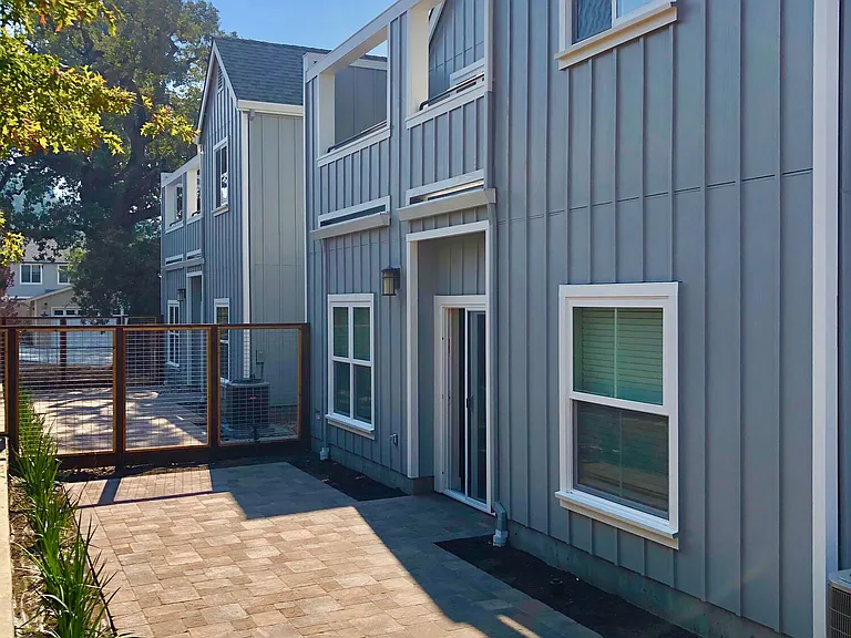 1315-1339 Lia Ln — Photo 8