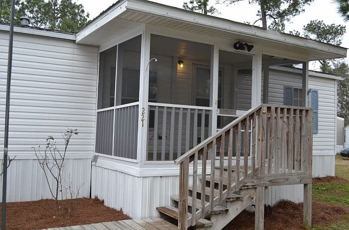 1st image of 221 Mallard Creek Dr