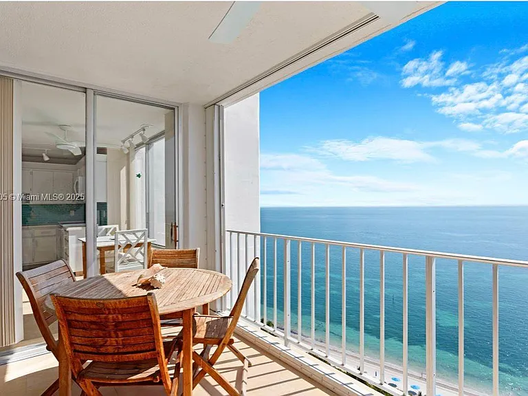 881 Ocean Dr #24C — Photo 10
