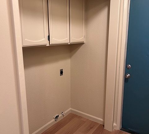 5th image of 405 Winchester Dr