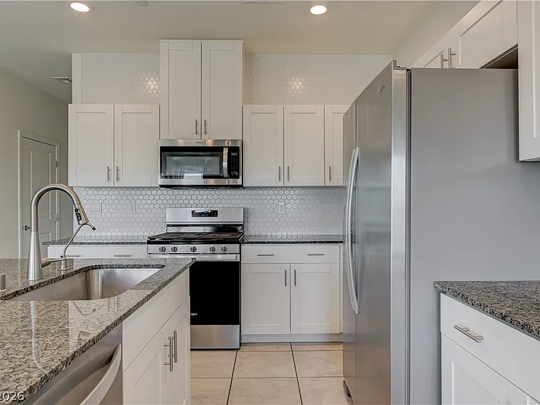 386 Larksong Ave — Photo 14