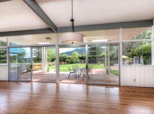 635 Goodhill Rd, Kentfield, CA 94904