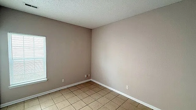 3718 Laurel Cherry Ln — Photo 9