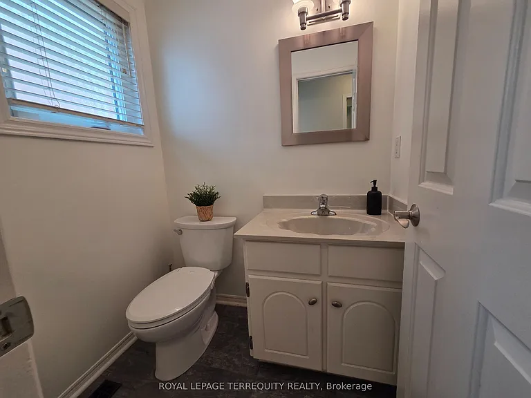 59 Foxhill Dr — Photo 41