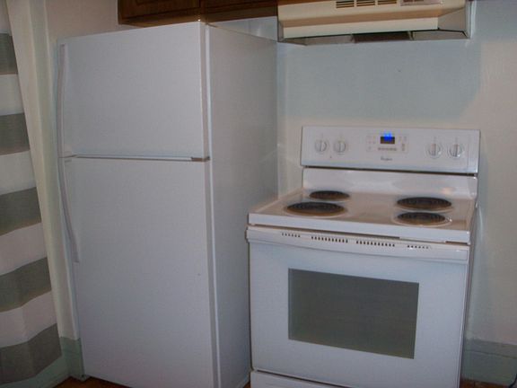3rd image of 527 N 40th St