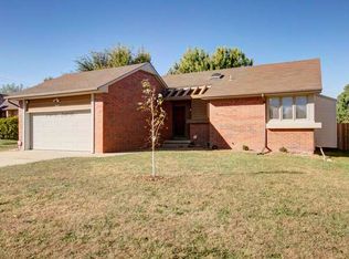 8929 E Blake Ct, Wichita, KS 67207