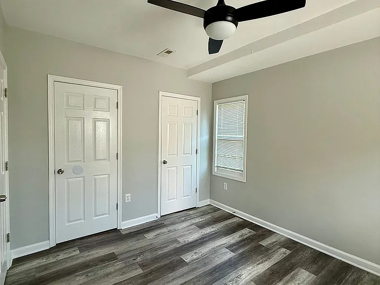 715 Somerset Pl NW — Photo 22