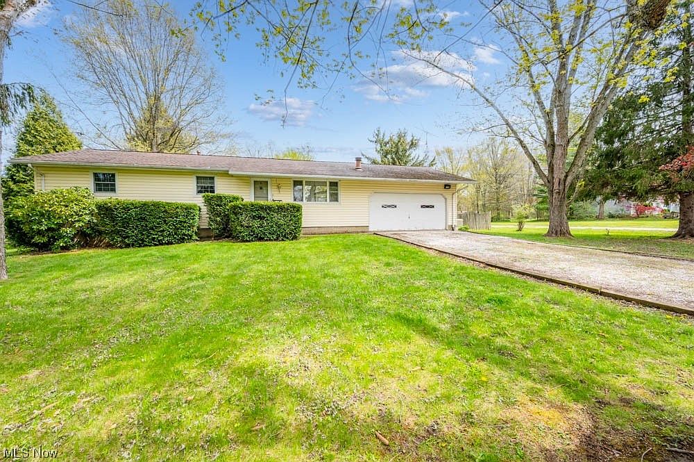 10910 Nellabrook Ave NE, Alliance, OH 44601 Zillow