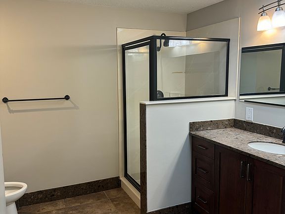 5th image of 10869 S Clear Creek Dr