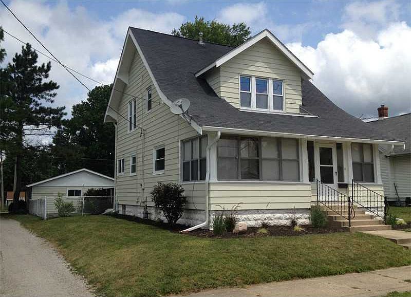 1st image of 552 E Green St