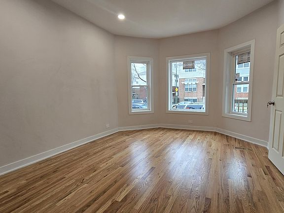 2nd image of 3516 W Polk St #2