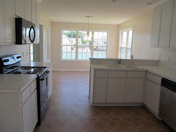 4th image of 1047 Weathervane Hill Dr