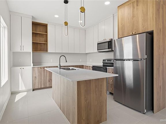 2nd image of 4225 Heron Ave #13