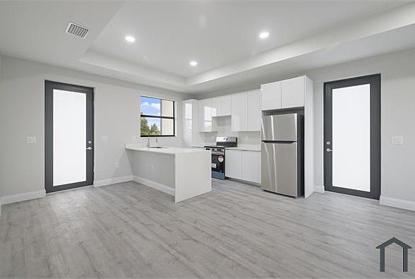 1st image of 757 Joponica Ave S